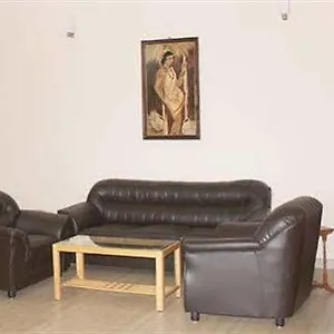 https://the-red-lotus-suites.mysorehotels.org