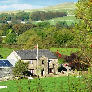 https://nutstile-farm-bed-and-breakfast.yorkshirehotels.net